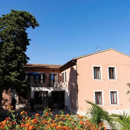 מלון Park Napoleone 4*